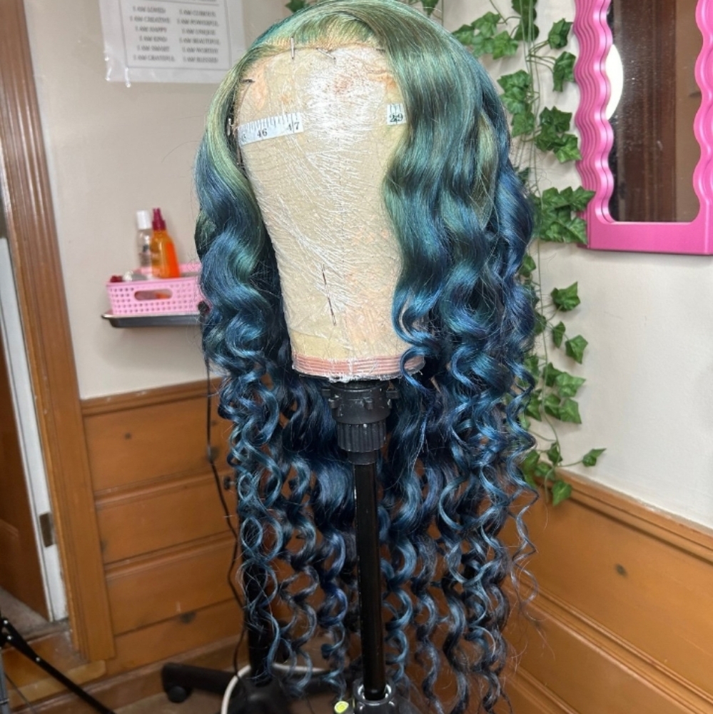 Lace front wig - Picture 4 of 4
